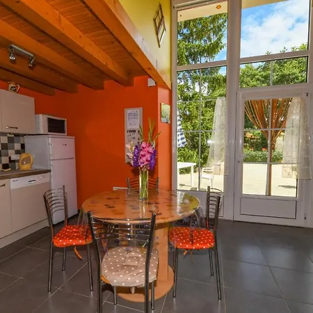 De L'hopiteau Casa vacanze LʼOie